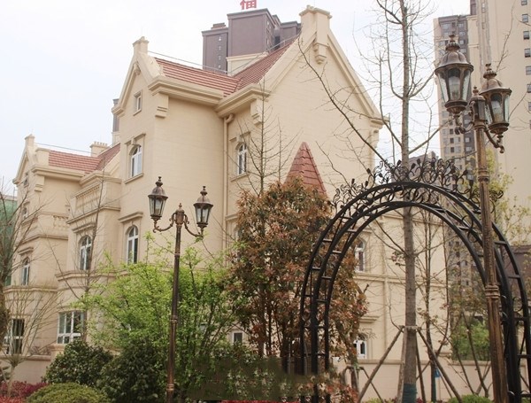 歐式平板瓦案例-遵義伯利莊園